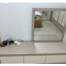 장농(10자)와 화장대와 거울