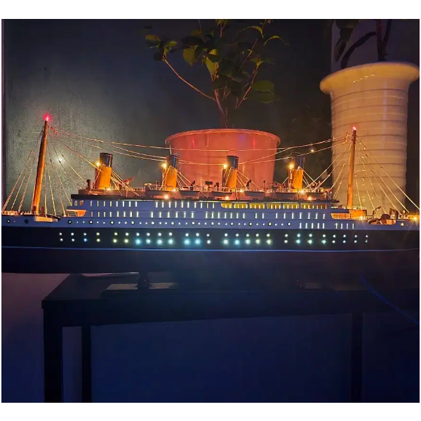 타이타닉 대형 모형 목재 제작 110cm  LED